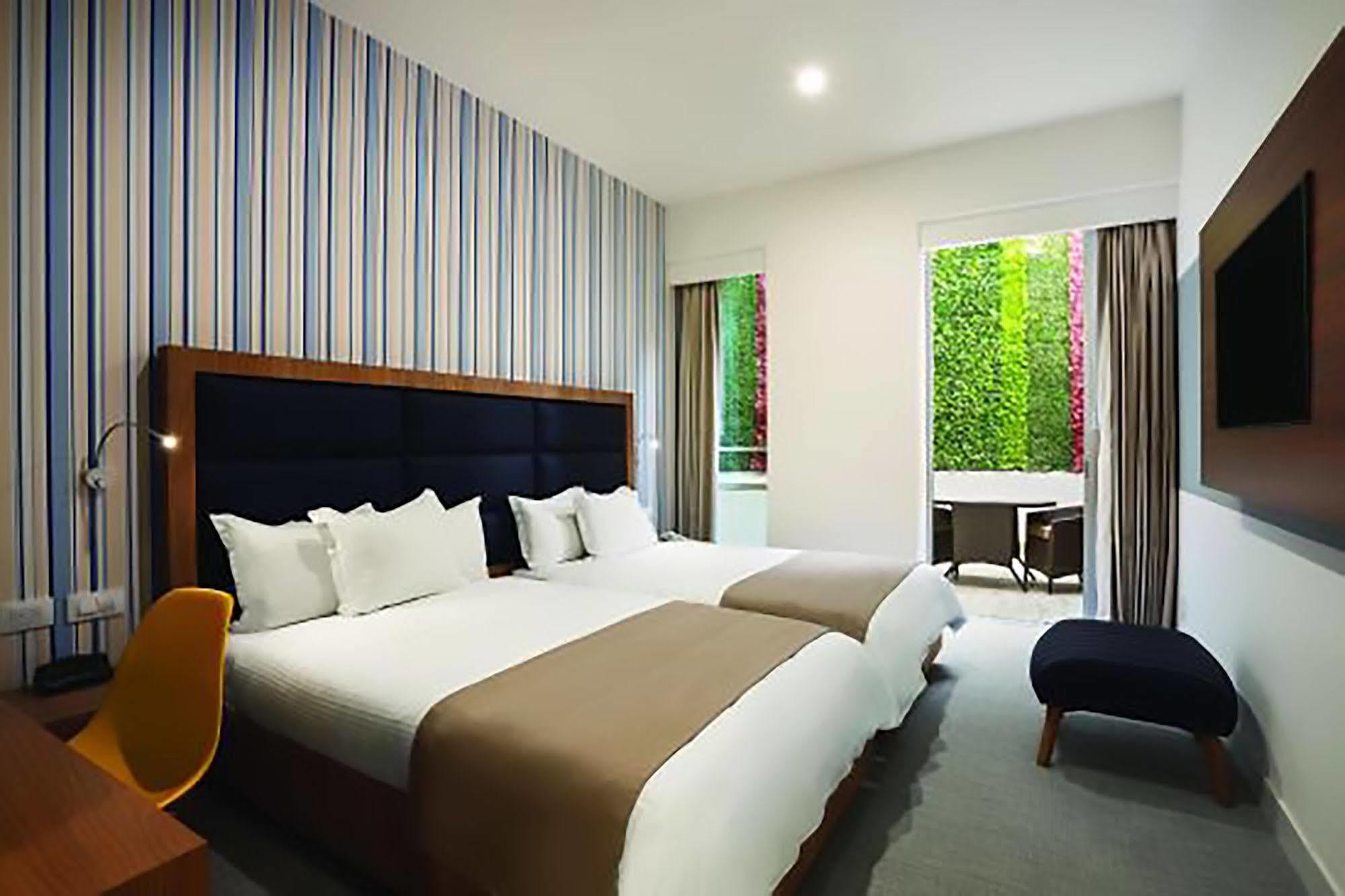 Tryp By Wyndham Mexico City World Trade Center Area Экстерьер фото